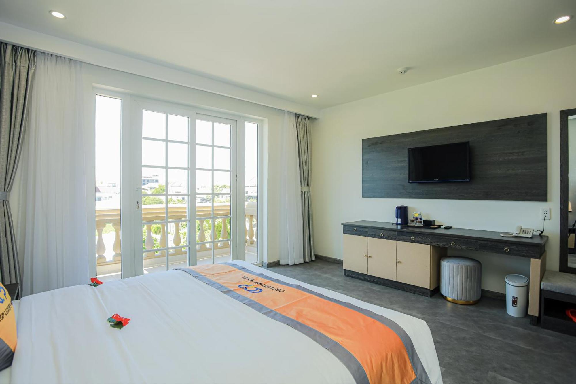 Premium Cgp Hotel Хойан Экстерьер фото