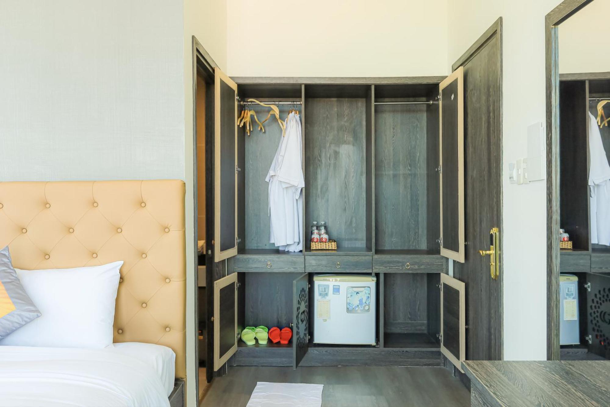 Premium Cgp Hotel Хойан Экстерьер фото