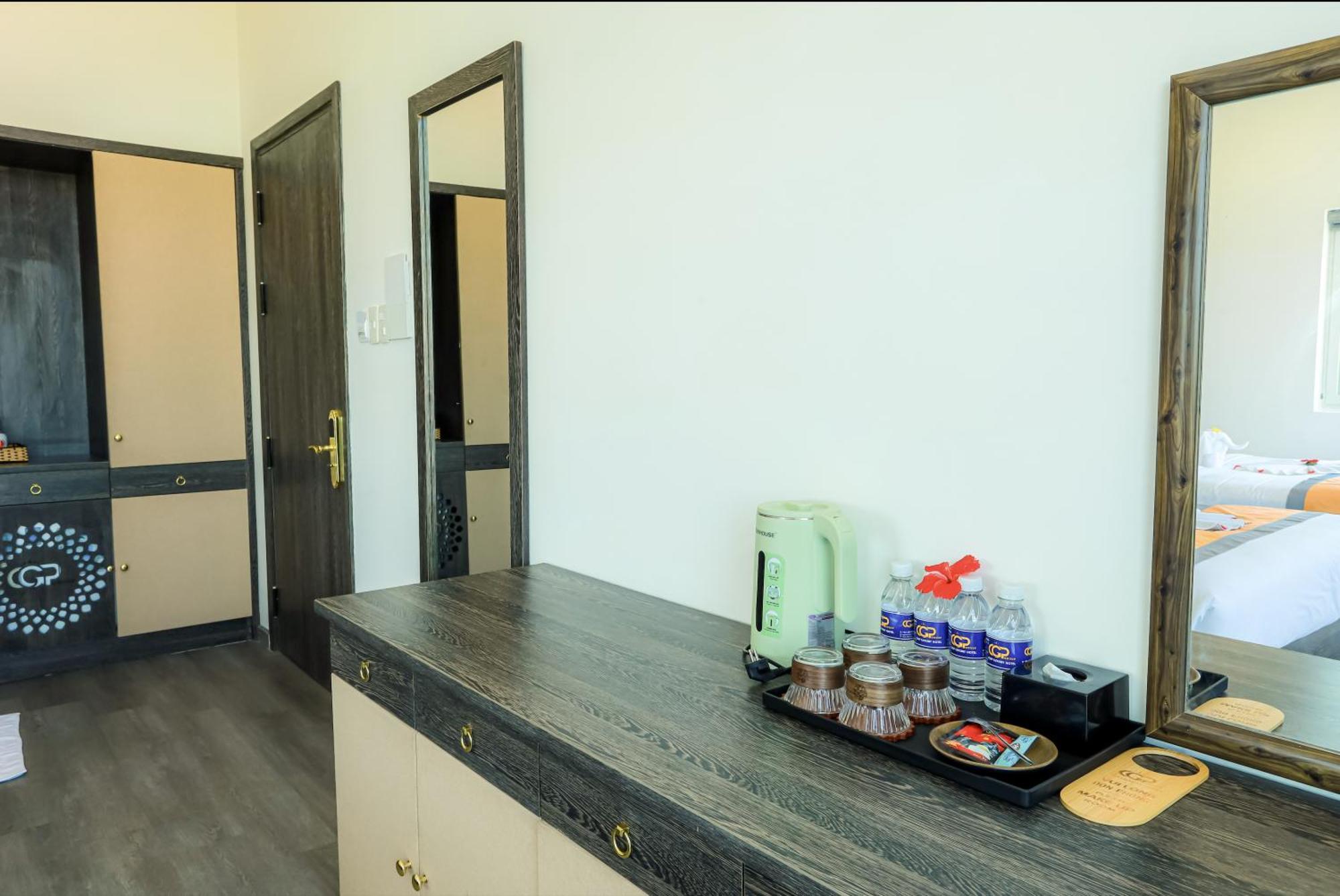 Premium Cgp Hotel Хойан Экстерьер фото